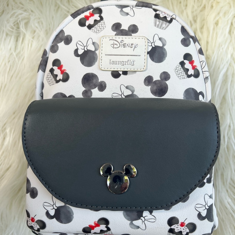 Loungefly Disney Mickey Mouse Minnie Mouse Cupcake Mini backpack